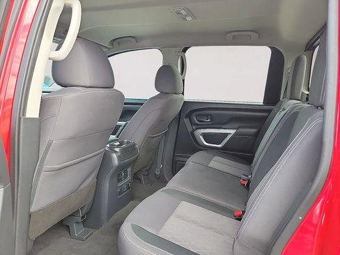 Used 2024 Nissan Titan SV w/ SV Convenience Package AWD/4WD image 9