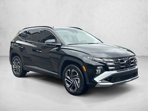 Certified 2025 Hyundai Tucson Limited image 7