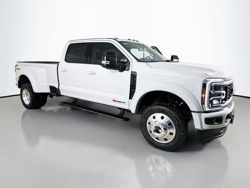 New 2026 Ford F450 Platinum image 1