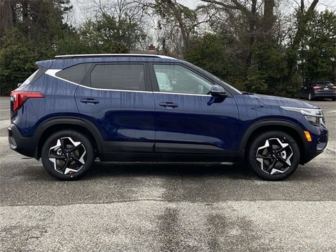 New 2026 Kia Seltos EX image 2