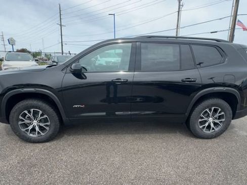 New 2026 GMC Acadia AT4 w/ Luxury Package AWD/4WD image 5