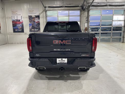 Used 2023 GMC Sierra 1500 AT4 w/ Technology Package image 7