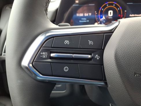 New 2026 Chevrolet Suburban Premier image 21