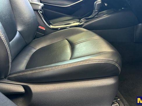 Used 2022 Toyota Corolla XLE image 19