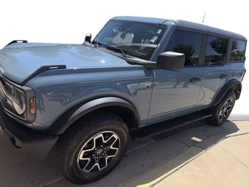 Used 2023 Ford Bronco Big Bend image 2