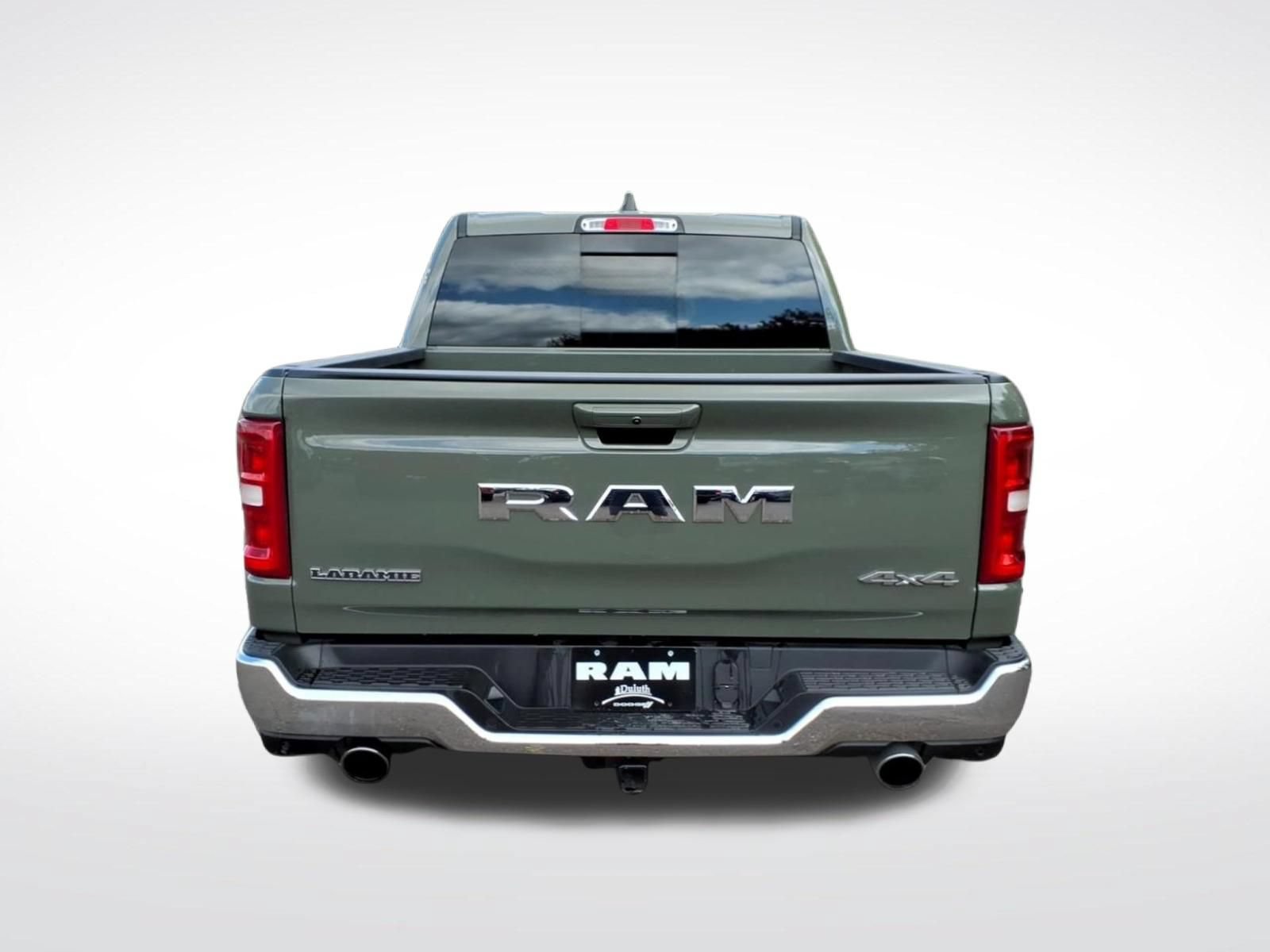 Used 2026 RAM 1500 Laramie AWD/4WD image 4