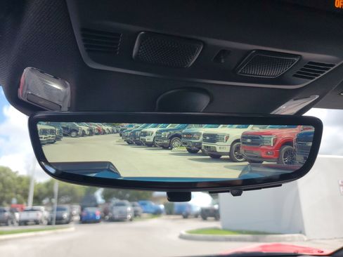 Used 2025 Chevrolet Corvette Z06 image 12