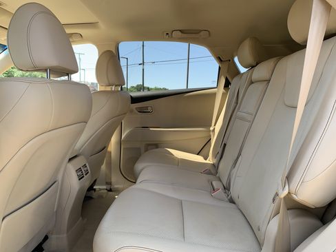 Used 2015 Lexus RX 450h FWD image 32