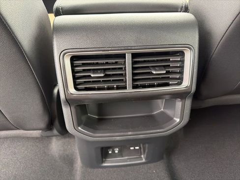 New 2026 Volkswagen Atlas Cross Sport SE AWD/4WD image 8