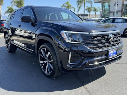 New 2026 Volkswagen Atlas Cross Sport SEL Premium R-Line image 2