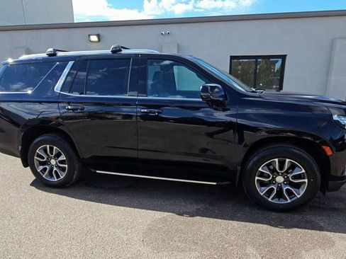 Used 2021 Chevrolet Tahoe LT w/ LT Signature Package image 9