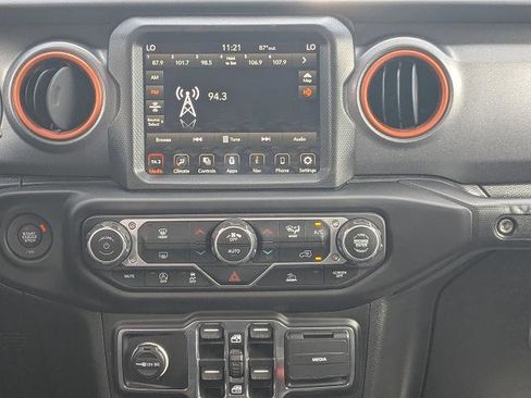 Used 2023 Jeep Gladiator Mojave w/ LED Lighting Group AWD/4WD image 20