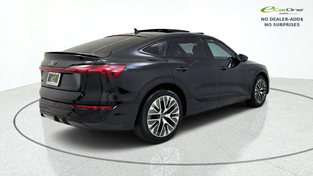 Used 2024 Audi Q8 e-tron Premium Plus w/ Premium Plus Package AWD/4WD image 9