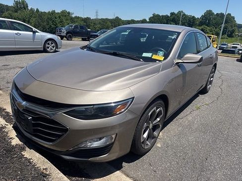 Used 2023 Chevrolet Malibu LT w/ Driver Confidence Package FWD image 1