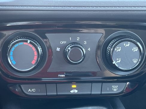 Certified 2020 Honda HR-V LX image 6