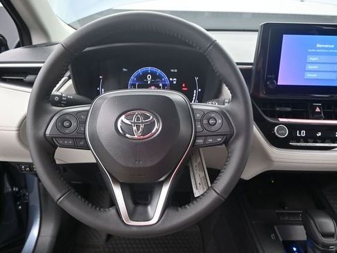 New 2026 Toyota Corolla Cross LE FWD image 5