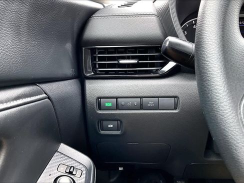 Used 2024 Nissan Sentra SV FWD image 36