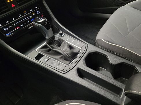 Used 2025 Volkswagen Jetta Sport image 26