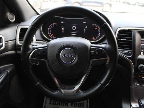 Used 2021 Jeep Grand Cherokee Laredo AWD/4WD image 14