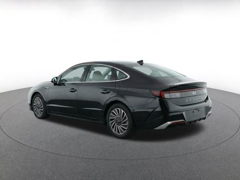 Used 2025 Hyundai Sonata SEL FWD image 7