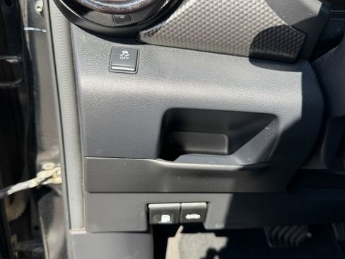 Used 2019 Nissan Kicks SV image 20