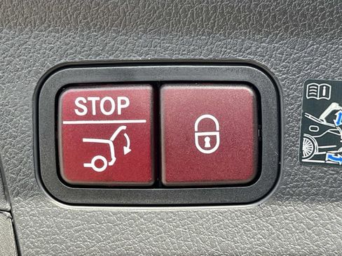 Used 2026 Mercedes-Benz GLE 350 4MATIC image 11