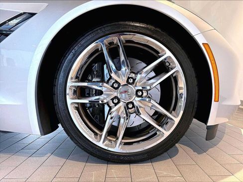 Used 2016 Chevrolet Corvette Stingray Convertible w/ 3LT Preferred Equipment Group RWD image 14