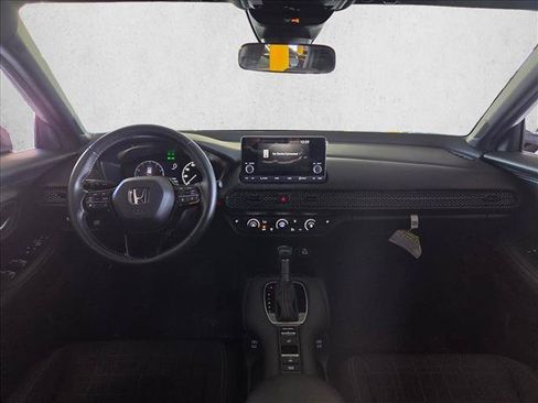 Used 2025 Honda HR-V Sport image 17