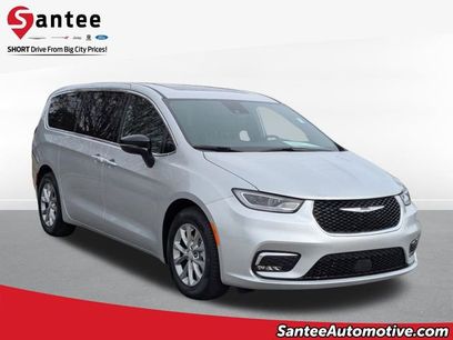 New 2026 Chrysler Pacifica Limited w/ Trailer Tow Group