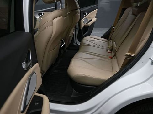 Used 2024 Acura RDX w/ Technology Package image 15