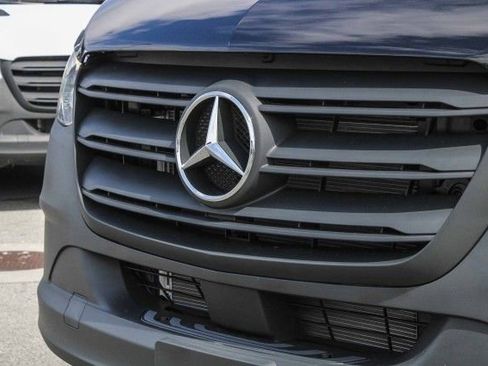 New 2025 Mercedes-Benz Sprinter 2500 image 5