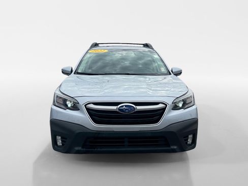 Used 2022 Subaru Outback Premium image 9