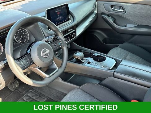 Used 2023 Nissan Rogue SV FWD image 8