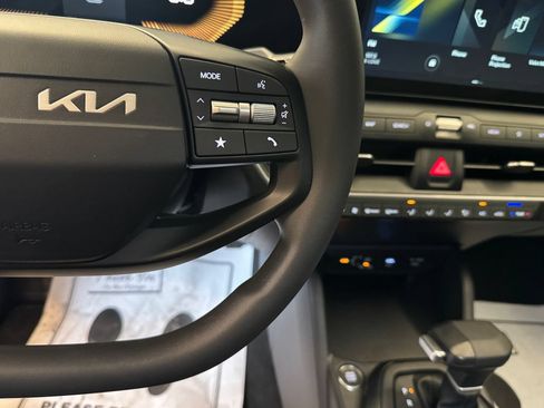 Used 2026 Kia K4 FWD image 12