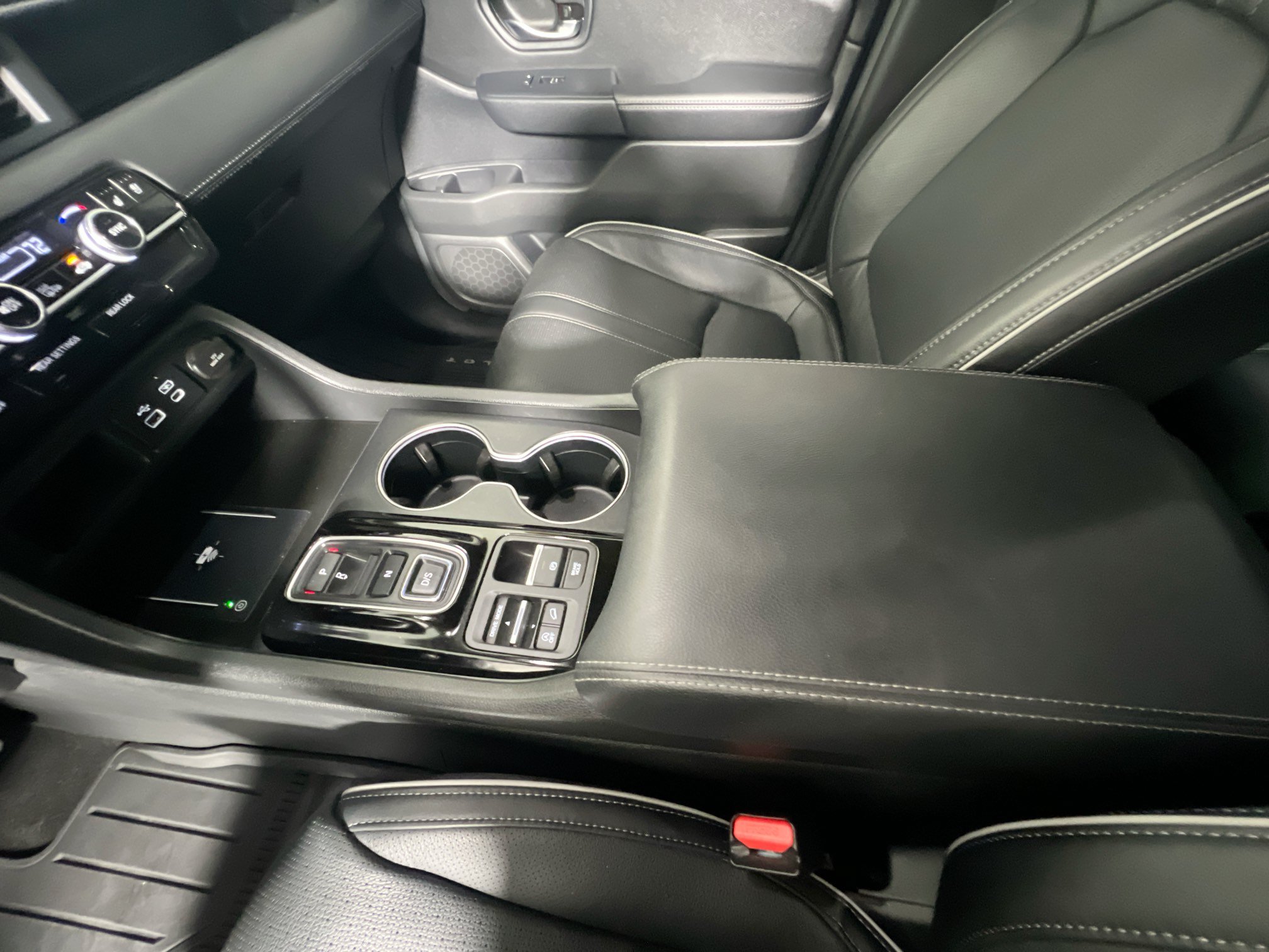 Used 2024 Honda Pilot Elite image 25