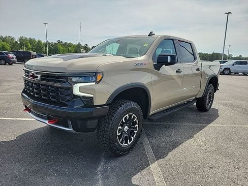 Used 2023 Chevrolet Silverado 1500 ZR2 AWD/4WD image 1