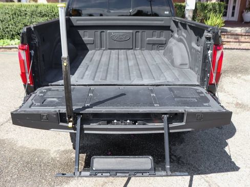 Used 2024 Ford F150 Raptor AWD/4WD image 9