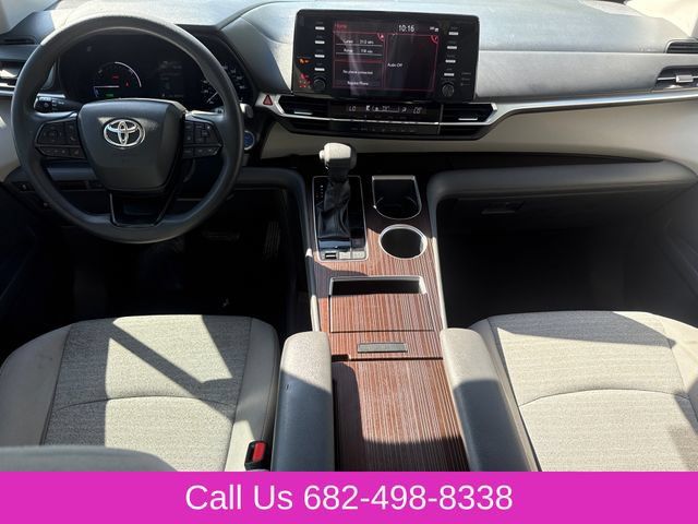 Used 2023 Toyota Sienna LE FWD image 12