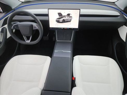 Used 2026 Tesla Model Y Long Range image 18
