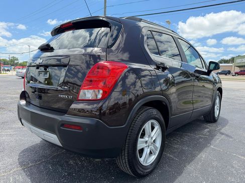 Used 2016 Chevrolet Trax LT w/ LT Convenience Package FWD image 5