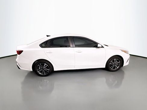 Used 2022 Kia Forte LXS FWD image 11
