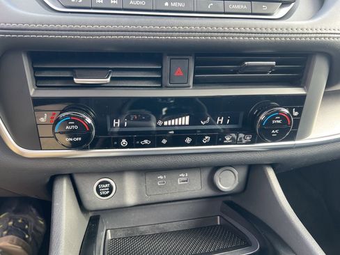 Certified 2023 Nissan Rogue SV w/ SV Premium B Package image 52