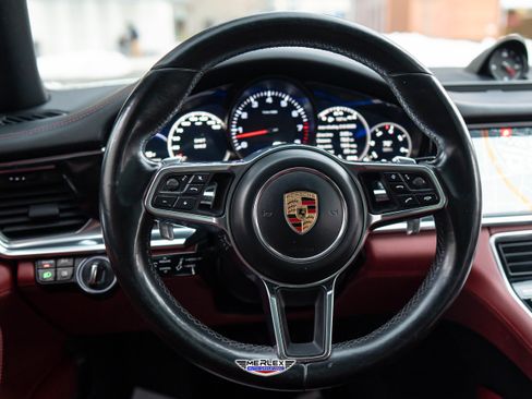 Used 2020 Porsche Panamera 4 w/ Premium Package image 24