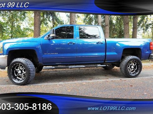 Used 2018 Chevrolet Silverado 1500 LT w/ All Star Edition AWD/4WD image 5