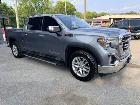 Used 2019 GMC Sierra 1500 SLT w/ SLT Premium Plus Package AWD/4WD image 3