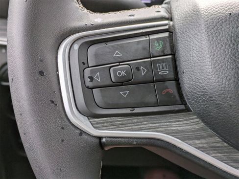 Used 2024 Jeep Wagoneer L Series III w/ Flexible Seating Group image 29