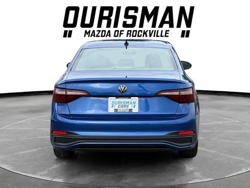 Used 2023 Volkswagen Jetta Sport FWD image 5