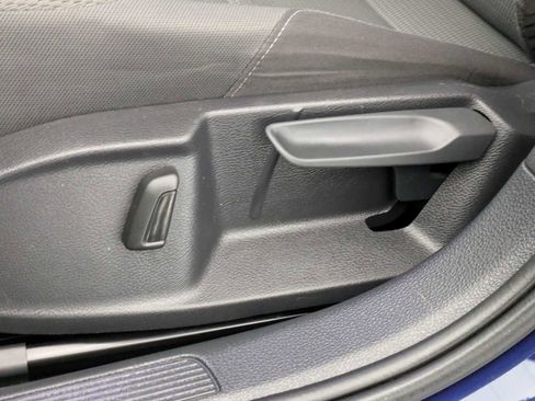 Used 2019 Volkswagen e-Golf SE w/ Driver Assistance Package FWD image 17