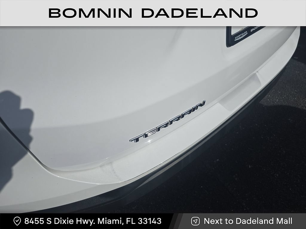 Used 2021 GMC Terrain SLE FWD image 7