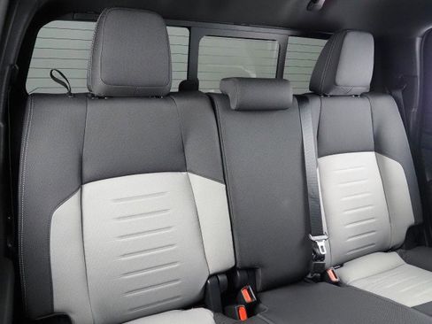 Used 2025 Toyota Tacoma TRD Off-Road image 15